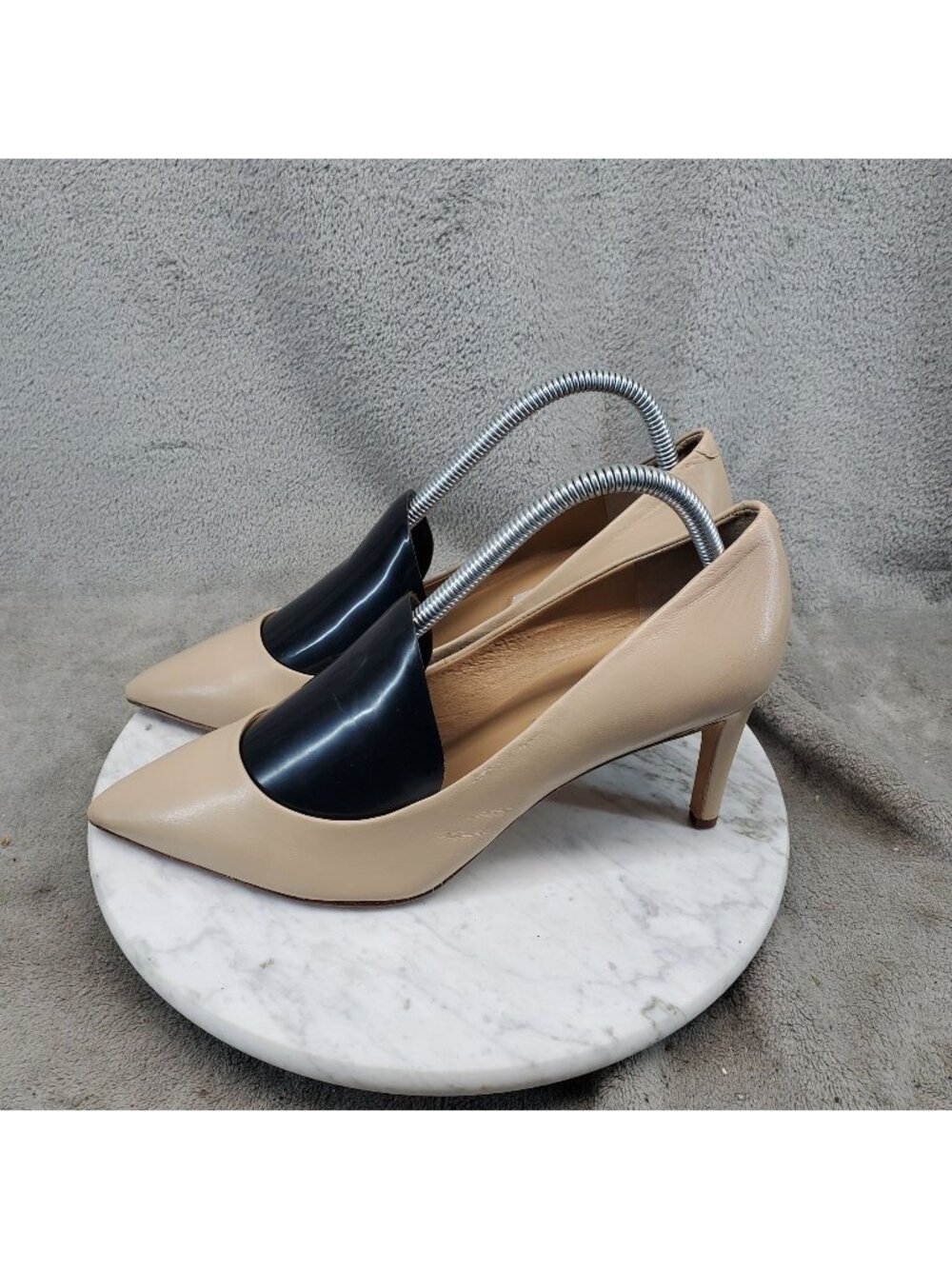 Diane Von Furstenberg Shoes Womens Size 10 Beige Leather Heels *Read*